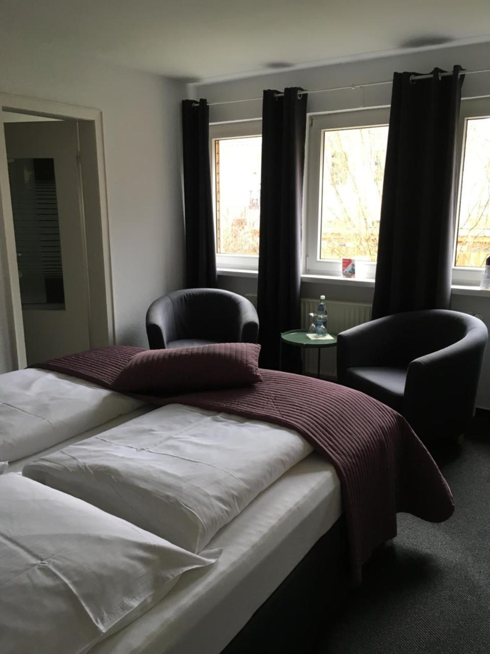 Das Ostseehotel Blekendorf Buitenkant foto